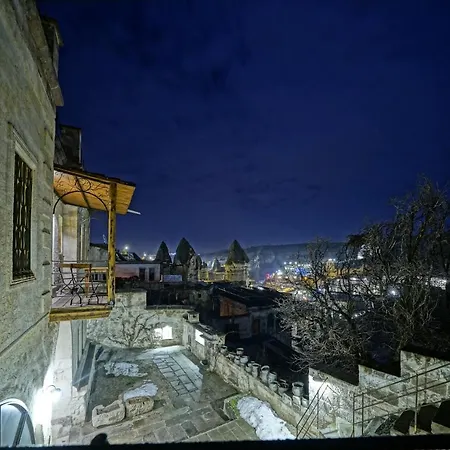 Naraca Cave House Bed & Breakfast