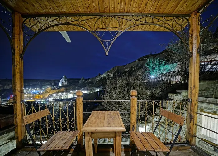 Naraca Cave House Bed & Breakfast